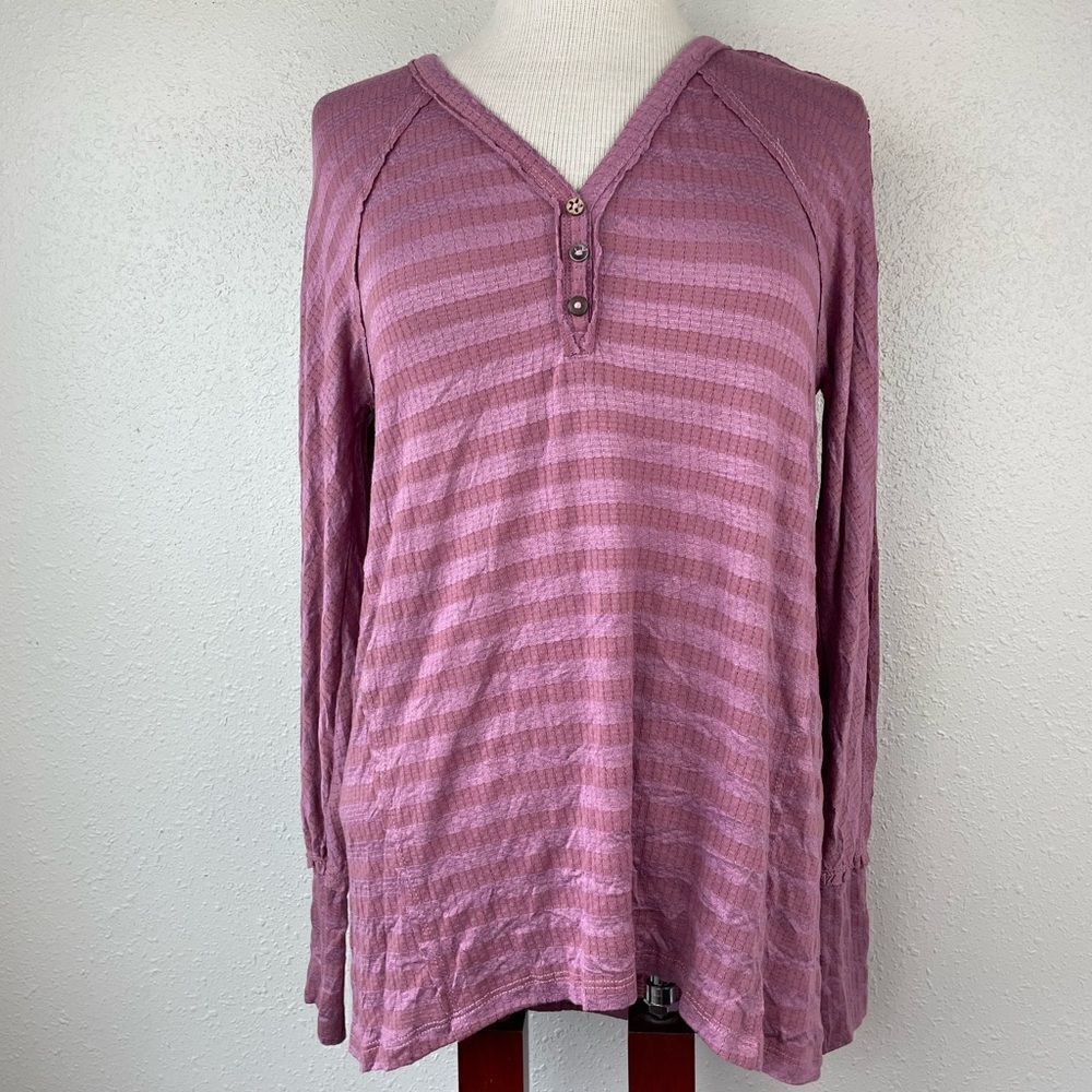 NWT American Rag Long Sleeve V-Neck Top Size XS